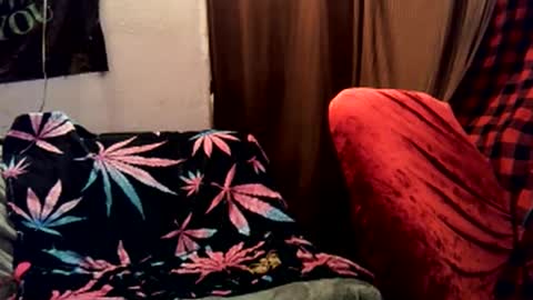 Alaskawildcouple online show from 5, 2, 2025