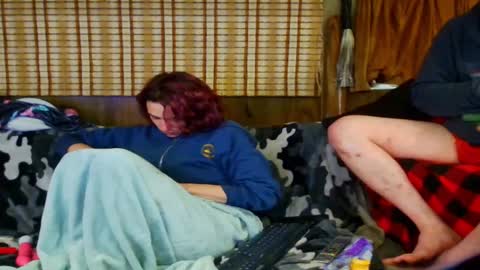 Alaskawildcouple online show from 16, 9, 2025