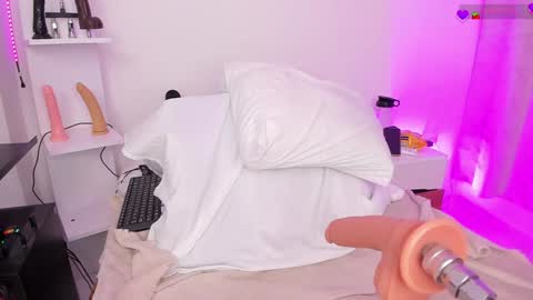 Snapshot of couple_naughty20 chatting on 7, 2, 2025 Maria online show from 7, 2, 2025