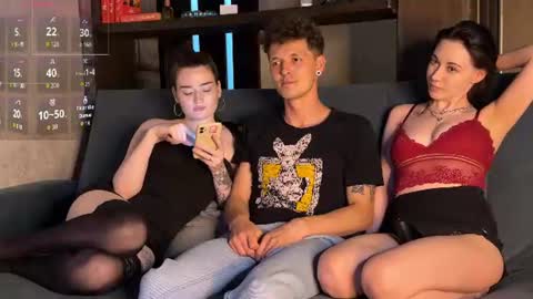 Alex and Mia online show from 18, 6, 2026