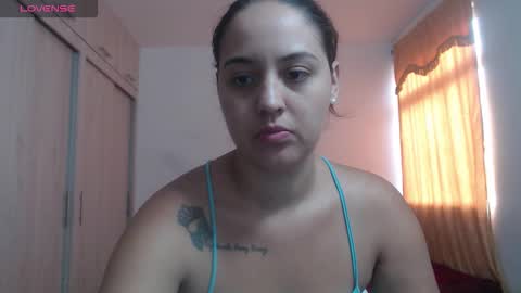 ALEJANDRO Y EMILY  online show from 15, 10, 2025