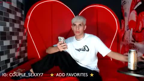 MIA LIZ AND SAM online show from 1, 1, 2025