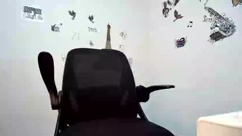 Snapshot of coupleeswetthott chatting on 19, 1, 2026 coupleeswetthott online show from 19, 1, 2026