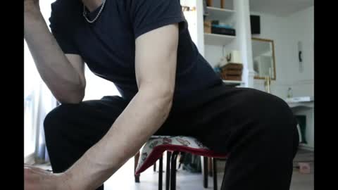 Snapshot of couplegame1901 chatting on 1, 5, 2026 couplegame1901 online show from 1, 5, 2026