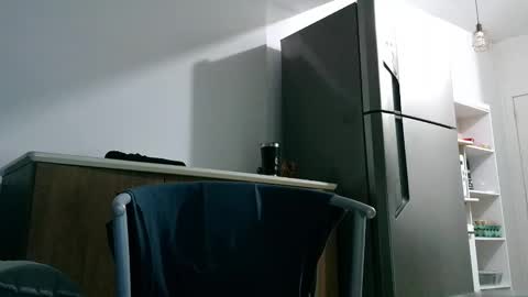 couplemuscle40 online show from 6, 10, 2025