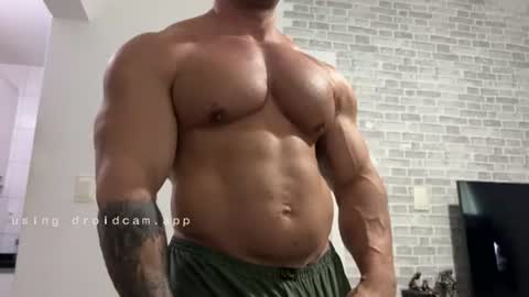 couplemuscle40 online show from 30, 7, 2026