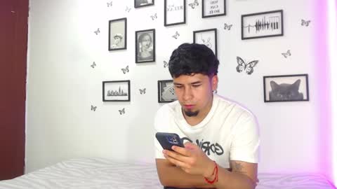 Juli and Liam online show from 19, 1, 2025