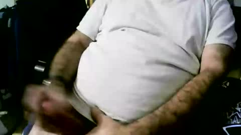 Snapshot of coyote017 chatting on 19, 10, 2025 coyote017 online show from 19, 10, 2025