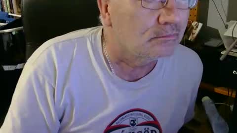 Snapshot of coyote017 chatting on 17, 1, 2026 coyote017 online show from 17, 1, 2026