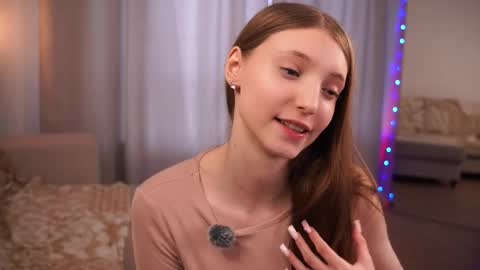 Lina online show from 6, 3, 2026