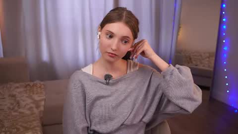 Lina online show from 12, 3, 2026