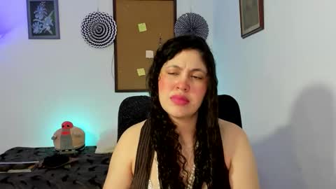 Snapshot of cracker_doll chatting on 23, 5, 2026 cracker online show from 23, 5, 2026