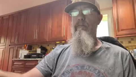 Snapshot of craven_moreass chatting on 31, 5, 2026 Dick Fitswell online show from 31, 5, 2026