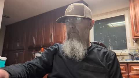 Snapshot of craven_moreass chatting on 1, 6, 2026 Dick Fitswell online show from 1, 6, 2026