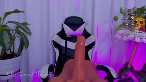 Laura  online show from 16, 1, 2025