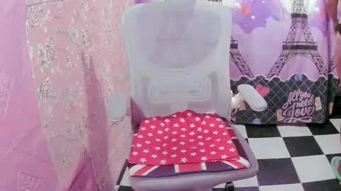 crazy_4u69 online show from 19, 4, 2026