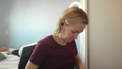 Anny online show from 6, 4, 2026