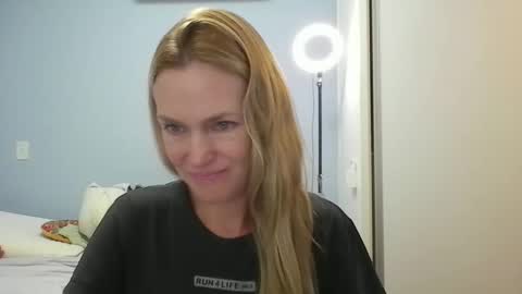 Anny online show from 22, 4, 2026