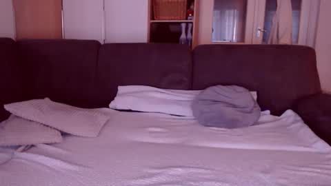 Snapshot of crazydollelf chatting on 17, 12, 2025 Camille online show from 17, 12, 2025