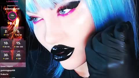 Snapshot of crazypinkyball chatting on 5, 6, 2026 Roxy online show from 5, 6, 2026