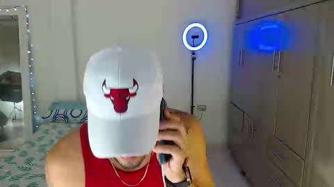 Snapshot of crazyybull chatting on 14, 10, 2025 Bull online show from 14, 10, 2025