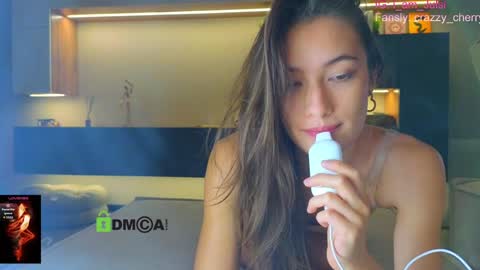 Snapshot of crazzy_cherry chatting on 9, 9, 2025 crazzy cherry online show from 9, 9, 2025