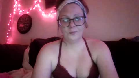 creammenow1229 online show from 23, 1, 2025