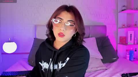 creamy_angelo online show from 24, 7, 2026
