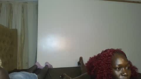 creamy_pie1 online show from 17, 2, 2026