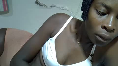 creamy_pussie online show from 9, 4, 2026