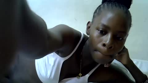 creamy_pussie online show from 27, 7, 2026