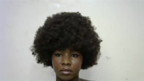 Snapshot of creamybabee chatting on 20, 1, 2025 queen online show from 20, 1, 2025