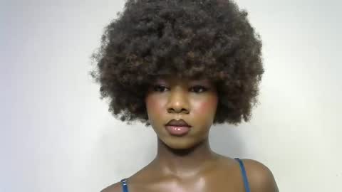 Snapshot of creamybabee chatting on 4, 3, 2025 queen online show from 4, 3, 2025