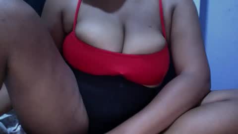 CreamyCocoBabe online show from 17, 5, 2026