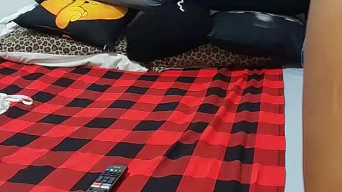 Snapshot of creamyhub chatting on 2, 12, 2025 creamyhub online show from 2, 12, 2025