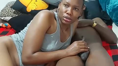 Snapshot of creamyhub chatting on 19, 12, 2025 creamyhub online show from 19, 12, 2025