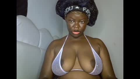 Snapshot of creamypussyxx chatting on 10, 6, 2026 creamypussyxx online show from 10, 6, 2026