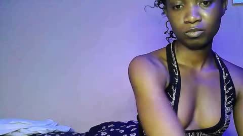 creamyxsugar online show from 3, 12, 2025