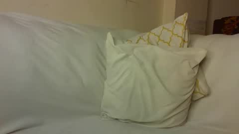 creamyy_pussy online show from 10, 1, 2026