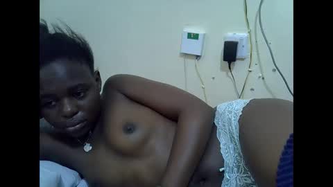 creamyypussyy online show from 12, 11, 2025