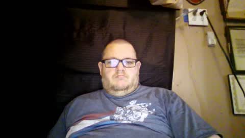 Snapshot of creeeping_death chatting on 31, 12, 2024 The hopeless romantic online show from 31, 12, 2024