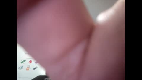 Snapshot of creeeping_death chatting on 10, 1, 2025 The hopeless romantic online show from 10, 1, 2025