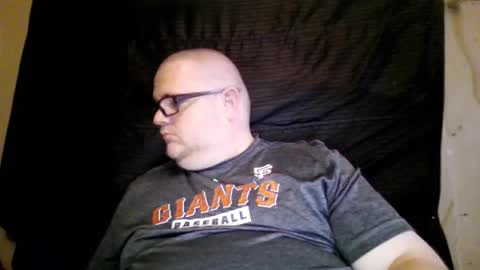 Snapshot of creeeping_death chatting on 16, 2, 2025 The hopeless romantic online show from 16, 2, 2025