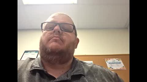 Snapshot of creeeping_death chatting on 19, 9, 2025 The hopeless romantic online show from 19, 9, 2025