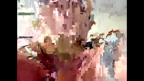 Snapshot of creeeping_death chatting on 19, 11, 2025 The hopeless romantic online show from 19, 11, 2025