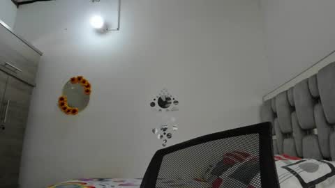 criistal_0 online show from 11, 6, 2026