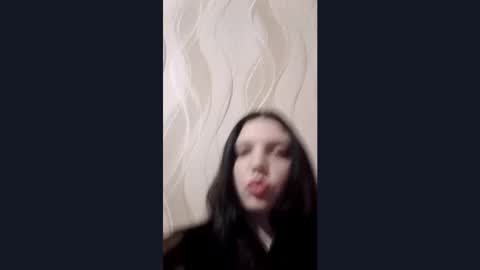 crimson_lady6 online show from 15, 4, 2026