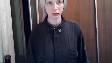 crimson_lady6 online show from 19, 5, 2026