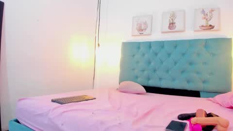 cris_dulce online show from 22, 10, 2025