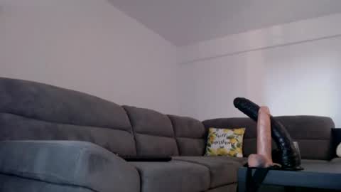 cris_tinne online show from 25, 6, 2026